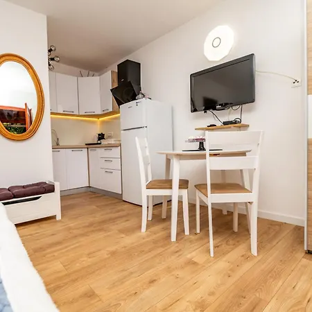 Apartments Pepi Mali Lošinj Exterior foto